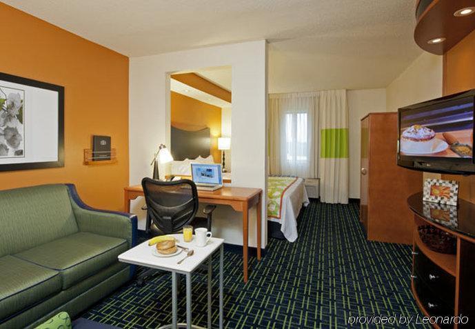 フェアフィールド イン アンド スイーツ ランシング ウェスト Delta Center Township 部屋 写真